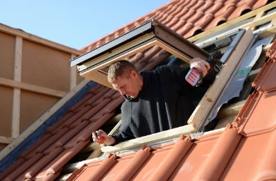 Pose de fenêtres de toit Velux à Sallaumines